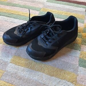 Drew Stable Sneaker 112495 size 10 4W 45